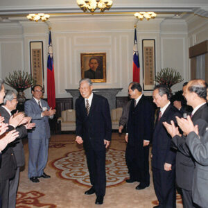 李登輝總統接見中華兒童福利基金會所屬各縣市家庭扶助中心主任。-李登輝總統活動照片冊-MOFA109179CF-2020-12-PH00164-070