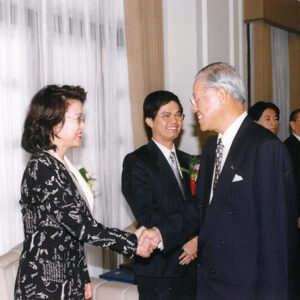 李登輝總統接見八十七年傑出資訊應用暨產品獎、傑出資訊人才當選人。-李登輝總統活動照片冊-MOFA109179CF-2020-12-PH00164-077