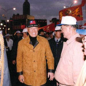 李登輝總統主持元旦升旗典禮。-李登輝總統活動照片冊-MOFA109179CF-2020-12-PH00164-079