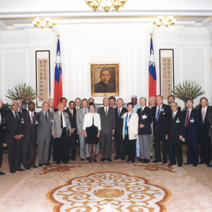 李總統於總統府接見國際新聞協會代表羅德等人-李登輝總統活動照片冊-MOFA109179CF-2020-12-PH00165-018