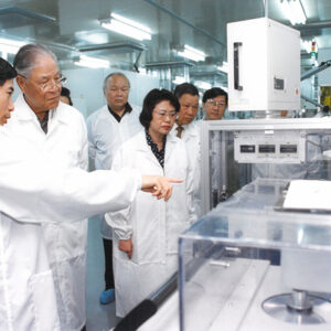 李總統蒞臨湖口錸德電子科技公司-李登輝總統活動照片冊-MOFA109179CF-2020-12-PH00165-061