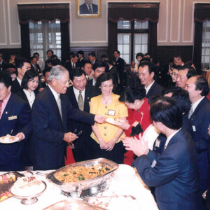 李總統於總統府以茶會款待國際獅子會及中華民國愛盲協會幹部葉祥春等人-李登輝總統活動照片冊-MOFA109179CF-2020-12-PH00165-067