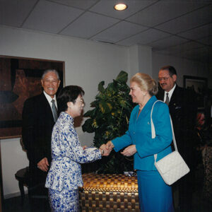 李總統夫人曾文惠女士與宏都拉斯總統雷伊納夫人寒暄致意-李總統照片冊-MOFA109179CF-2020-12-PH00167-048