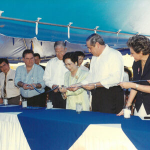 李總統登輝先生伉儷與薩爾瓦多總統賈德隆(右一)共同主持兒童收容之家揭幕式-李總統照片冊-MOFA109179CF-2020-12-PH00167-068