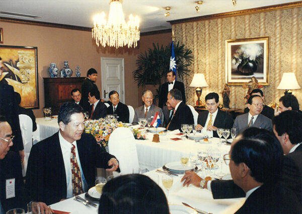 巴拉圭總統瓦斯莫西以午宴款待李總統登輝先生-李總統照片冊-MOFA109179CF-2020-12-PH00167-096