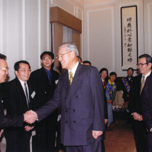 李總統於總統府接見第四屆全國連鎖店傑出服務店長簡志雄等人-李登輝總統活動照片-MOFA109179CF-2020-12-PH00169-003