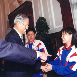 李總統於總統府接見參加第七屆遠東暨南太平洋地區殘障運動會代表團鄭正雄等人-李登輝總統活動照片-MOFA109179CF-2020-12-PH00169-056