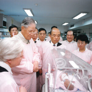 李總統蒞臨永和市探訪趙懷仁修女-李登輝總統活動照片-MOFA109179CF-2020-12-PH00169-058