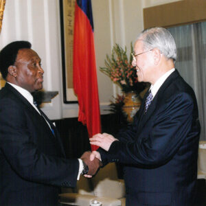 李總統於總統府接見查德共和國國民議會議長卡謬格等人-李登輝總統活動照片-MOFA109179CF-2020-12-PH00169-064