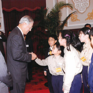 李登輝總統於總統府以茶會款待參加第三十九屆中小學科學展覽會暨國際科學展覽會活動代表陳俞亦等人-李登輝總統活動照片-MOFA109179CF-2020-12-PH00169-088