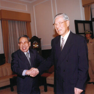 李登輝總統於總統府接見亞洲論壇理事武山泰雄-李登輝總統活動照片-MOFA109179CF-2020-12-PH00169-097