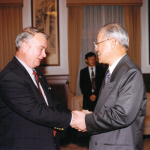 李登輝總統於總統府接見一九九八年諾貝爾醫學獎得主繆拉德夫婦-李登輝總統活動照片-MOFA109179CF-2020-12-PH00169-117