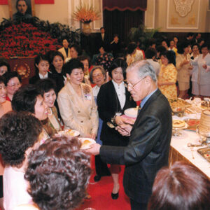 李登輝總統伉儷於總統府以茶會款待婦聯會重要幹部-李登輝總統活動照片-MOFA109179CF-2020-12-PH00169-139