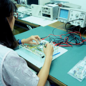 -經濟 農漁牧。 工商展示。 金融股市。 兩岸經貿。 服務業。-MOFA109179CF-2020-12-SL00029-031