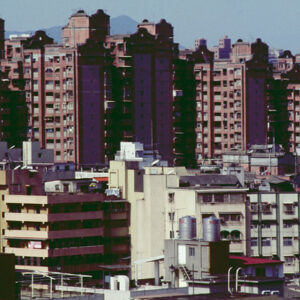 大安國宅-台北市容 商業大樓、房地產、市容。 街頭、人群。 交通建設(捷運、北二高)。-MOFA109179CF-2020-12-SL00033-002