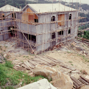 山坡地蓋別墅-台北市容 商業大樓、房地產、市容。 街頭、人群。 交通建設(捷運、北二高)。-MOFA109179CF-2020-12-SL00033-005