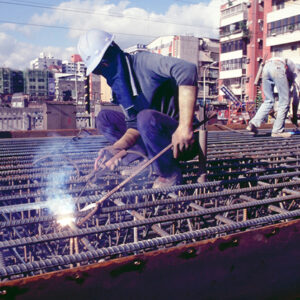 -台北市容 商業大樓、房地產、市容。 街頭、人群。 交通建設(捷運、北二高)。-MOFA109179CF-2020-12-SL00033-017