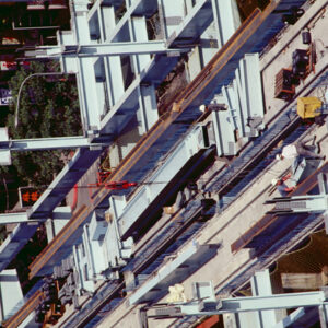 -台北市容 商業大樓、房地產、市容。 街頭、人群。 交通建設(捷運、北二高)。-MOFA109179CF-2020-12-SL00033-034