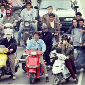 -台北市容 商業大樓、房地產、市容。 街頭、人群。 交通建設(捷運、北二高)。-MOFA109179CF-2020-12-SL00033-081