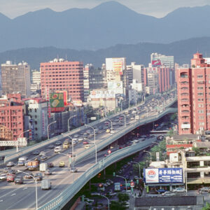 台北市容-台北市容 商業大樓、房地產、市容。 街頭、人群。 交通建設(捷運、北二高)。-MOFA109179CF-2020-12-SL00033-132