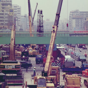 -台北市容 商業大樓、房地產、市容。 街頭、人群。 交通建設(捷運、北二高)。-MOFA109179CF-2020-12-SL00033-140