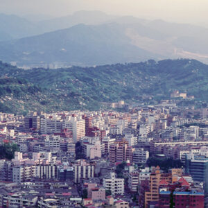 -台北市容 商業大樓、房地產、市容。 街頭、人群。 交通建設(捷運、北二高)。-MOFA109179CF-2020-12-SL00033-145