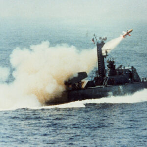 FAB navy missile boat launching a missile.-國軍新型武器裝備專冊-MOFA109179CF-2020-12-PH00048-001