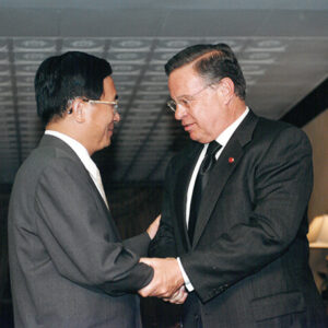 陳水扁總統於哥斯大黎加會晤哥國總統羅德里格斯(Rodriguez)-陳水扁總統「民主外交、友誼之旅」活動照片-MOFA109179CF-2020-12-PH00052-002