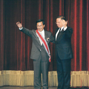 陳水扁總統於哥斯大黎加接受哥國總統羅德里格斯(Rodriguez)贈勳-陳水扁總統「民主外交、友誼之旅」活動照片-MOFA109179CF-2020-12-PH00052-011