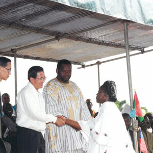 陳水扁總統於布吉納法索參觀我國協助進行之提升婦女地位計畫-陳水扁總統「民主外交、友誼之旅」活動照片-MOFA109179CF-2020-12-PH00053-039