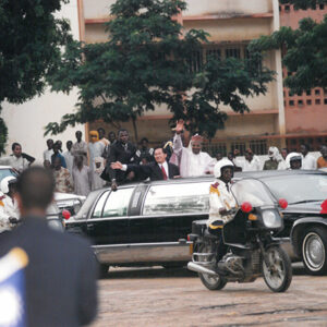 陳水扁總統於查德的恩加美納市接受當地民眾夾道歡迎-陳水扁總統「民主外交、友誼之旅」活動照片-MOFA109179CF-2020-12-PH00053-086