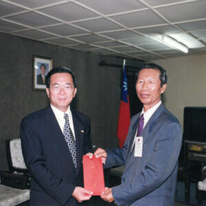 陳水扁總統視察我駐查德大使館領發農技團及醫療團慰問金-陳水扁總統「民主外交、友誼之旅」活動照片-MOFA109179CF-2020-12-PH00053-105