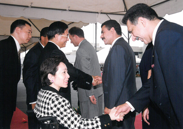 陳水扁總統伉儷於薩爾瓦多機場接受薩國總統佛洛瑞斯以軍禮歡迎-陳水扁總統「民主外交、友誼之旅」活動照片-MOFA109179CF-2020-12-PH00054-034