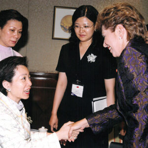 陳水扁總統伉儷於巴拿馬舉行答宴(莫絲柯索總統向吳淑珍女士致意-陳水扁總統「民主外交、友誼之旅」活動照片-MOFA109179CF-2020-12-PH00055-101