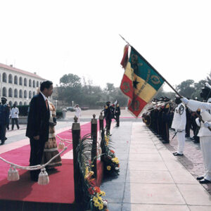 陳水扁總統於塞內加爾向賽國三軍陣亡將士紀念碑獻花-陳總統訪塞內加爾-MOFA109179CF-2020-12-PH00057-040