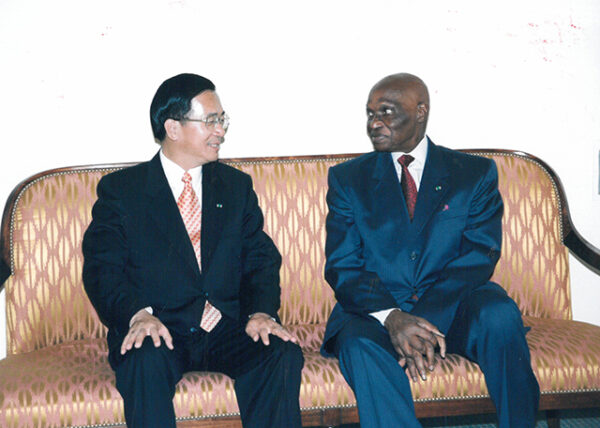 陳水扁總統於塞內加爾拜會瓦德總統(H.E.Mr.Abdoulaye WADE)-陳總統訪塞內加爾-MOFA109179CF-2020-12-PH00057-045