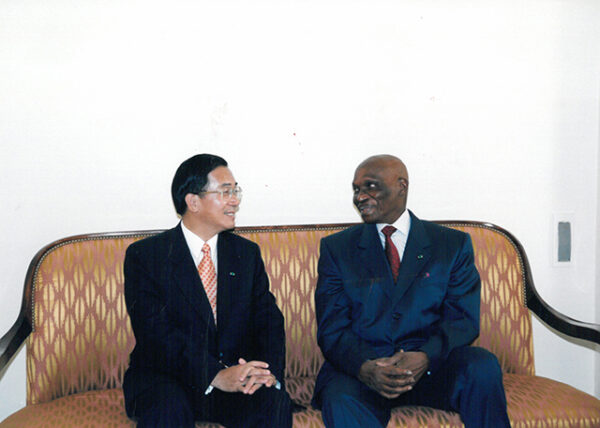 陳水扁總統於塞內加爾拜會瓦德總統(H.E.Mr.Abdoulaye WADE)-陳總統訪塞內加爾-MOFA109179CF-2020-12-PH00057-047