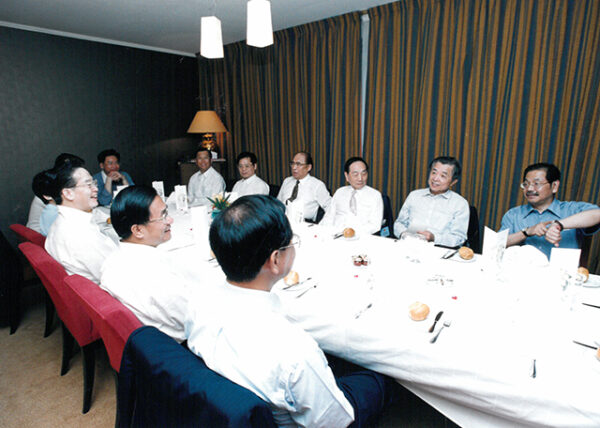 陳水扁總統於塞內加爾與隨行企業界團員共進晚餐-陳總統訪塞內加爾-MOFA109179CF-2020-12-PH00057-076