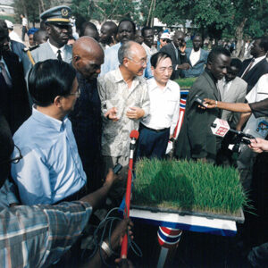 陳水扁總統於塞內加爾主持我國農業技術團桑嘉剛新團部及達卡多功能農業訓練中心落成典禮剪綵-陳總統訪塞內加爾-MOFA109179CF-2020-12-PH00057-093