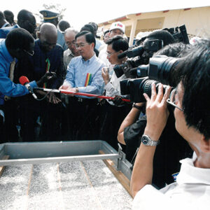 陳水扁總統於塞內加爾主持我國農業技術團桑嘉剛新團部及達卡多功能農業訓練中心落成典禮剪綵-陳總統訪塞內加爾-MOFA109179CF-2020-12-PH00057-101