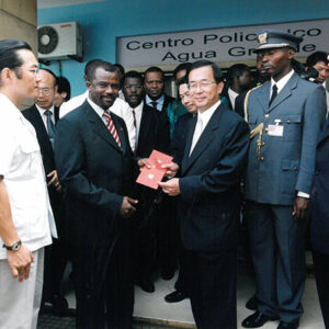陳水扁總統於聖多美普林西比視察駐聖醫療門診中心-陳總統訪聖多美普林西比-MOFA109179CF-2020-12-PH00058-076