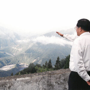 陳水扁總統於桃園復興鄉與記者茶敘，並觀賞"三龜戲水"風景-陳水扁總統活動照片-MOFA109179CF-2020-12-PH00080-032