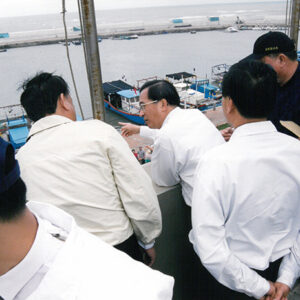 陳水扁總統於苗栗後龍視察外埔漁港擴建工程-陳水扁總統活動照片-MOFA109179CF-2020-12-PH00080-059
