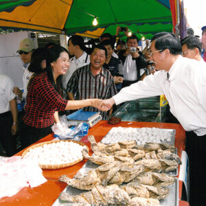 陳水扁總統於高雄永安出席永安鄉石斑魚文化節開幕典禮-陳水扁總統活動照片-MOFA109179CF-2020-12-PH00081-032