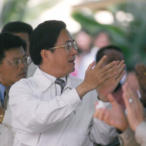 陳水扁總統於高雄視察旗山鎮老街形象商圈再造及天后宮參拜-陳水扁總統活動照片-MOFA109179CF-2020-12-PH00081-045