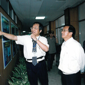 陳水扁總統於東港鎮視察農委會水產試驗所東港分所-陳水扁總統活動照片-MOFA109179CF-2020-12-PH00083-065