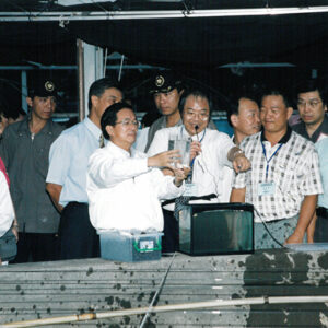 陳水扁總統於東港鎮視察農委會水產試驗所東港分所-陳水扁總統活動照片-MOFA109179CF-2020-12-PH00083-066