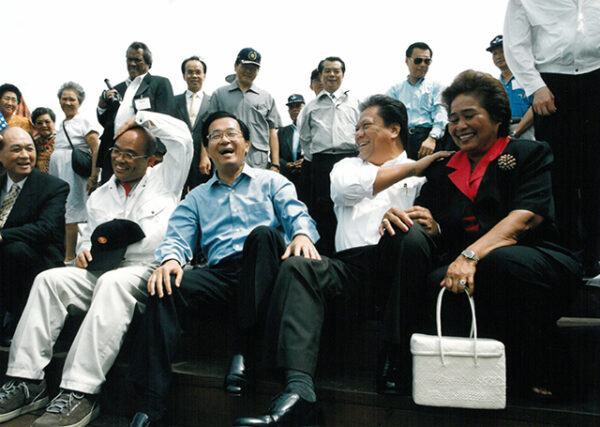 陳水扁總統於台北縣陪同馬紹爾群島總統諾特參觀淡水漁人碼頭-陳水扁總統活動照片-MOFA109179CF-2020-12-PH00083-092