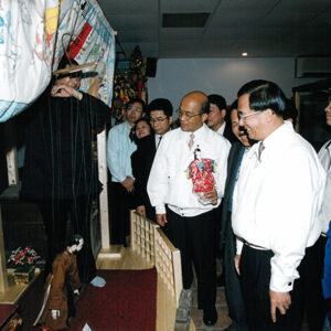 陳水扁總統於台北三芝參觀李天祿布袋戲文物展-陳水扁總統活動照片-MOFA109179CF-2020-12-PH00084-080