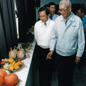 陳水扁於高雄仁武參訪農友種苗公司-陳水扁總統活動照片-MOFA109179CF-2020-12-PH00084-101